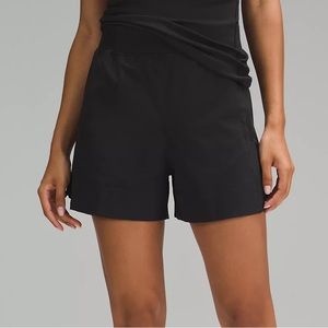 NWT Lululemon Stretch Woven Relaxed-Fit HR Short 4" Size XXS 🍋NEW STYLE🍋